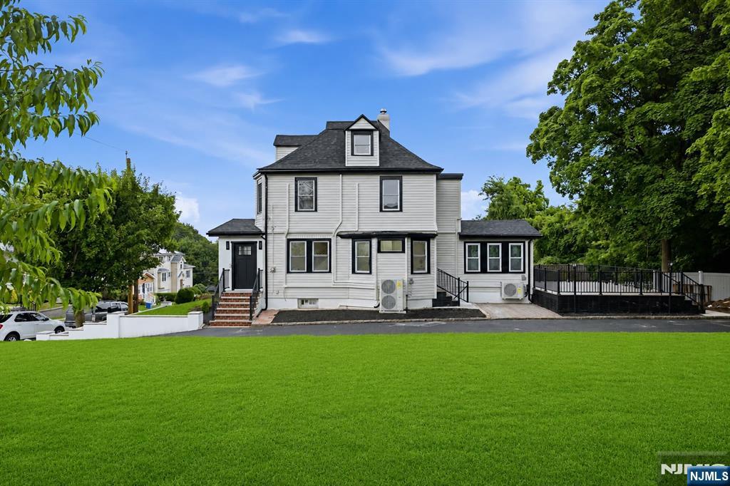 7 Virginia Avenue