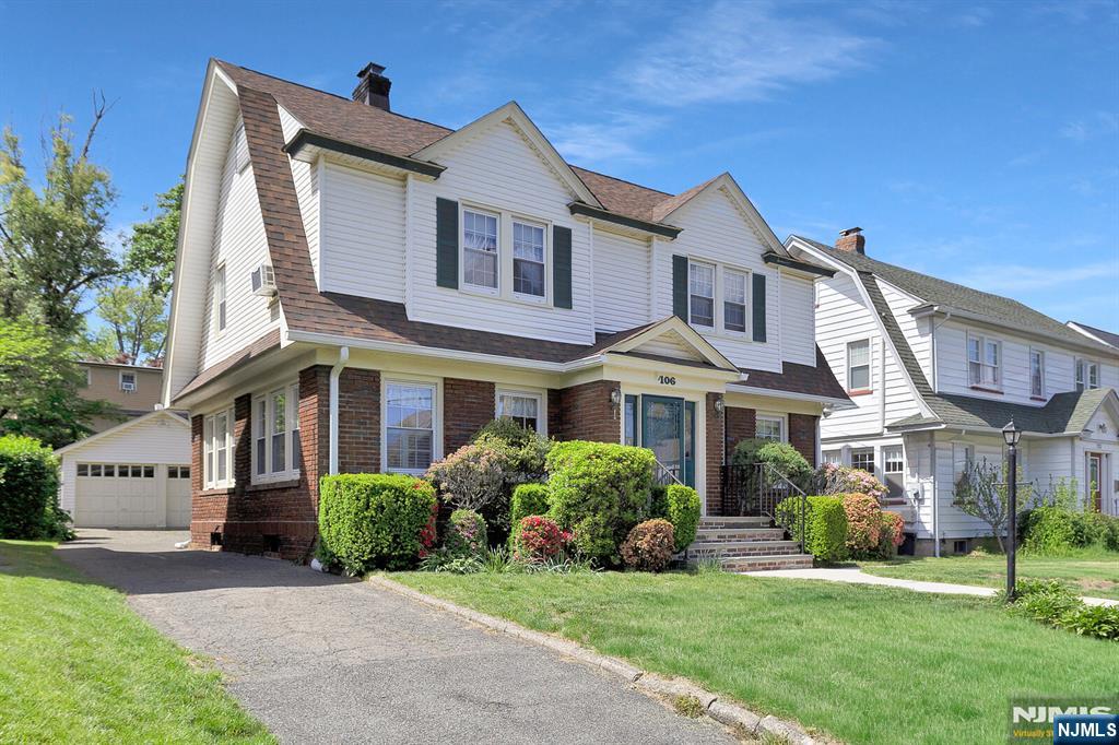 106 Maple Street