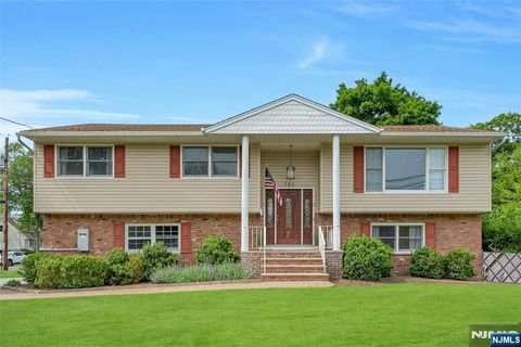 Photo of 157 Harriot Avenue, Harrington Park, NJ 07640 (MLS # 26019209)