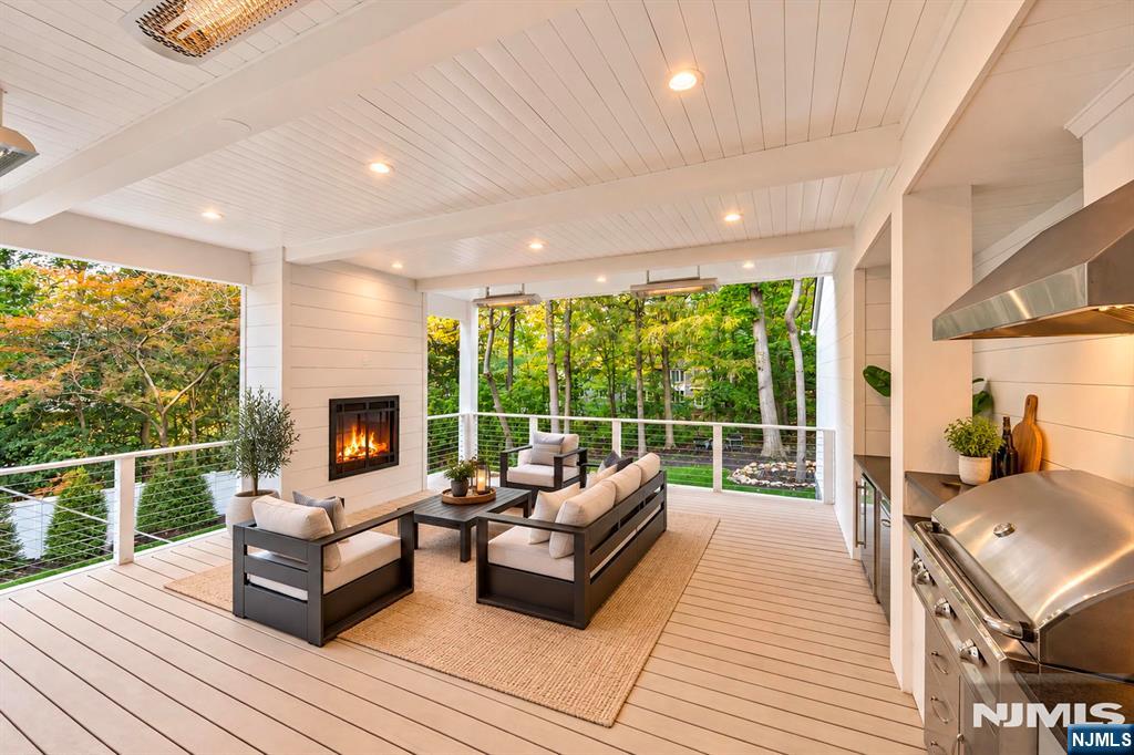 Homes for Sale in Northern NJ | ThisIsRiverEdge.com 468 Lydecker Street