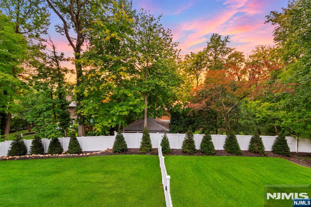 Homes for Sale in Northern NJ | ThisIsRiverEdge.com 468 Lydecker Street