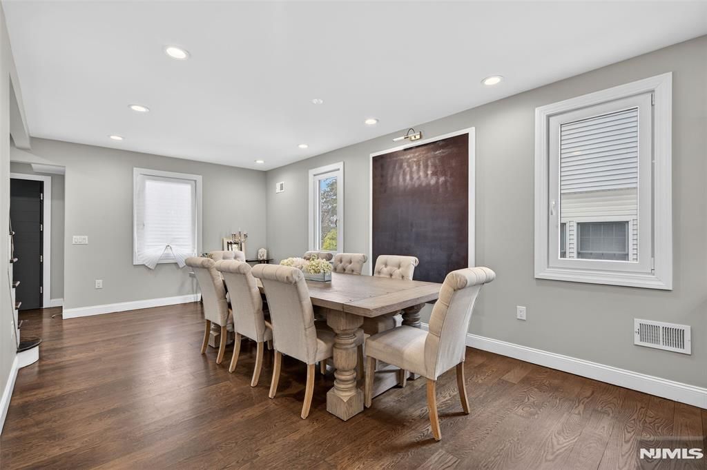 Photo of 577 Grenville Avenue, Teaneck, NJ 07666 (MLS # 26013397)