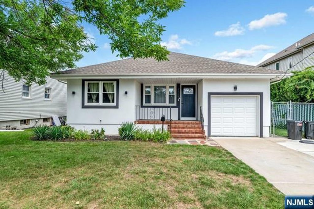 Photo of 2115 Exeter Pl, Fair Lawn, NJ 07410 (MLS # 26010681)