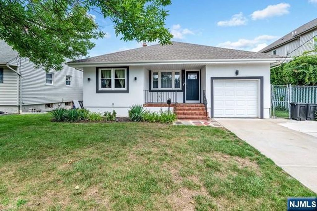 Photo of 2115 Exeter Pl, Fair Lawn, NJ 07410 (MLS # 26010681)