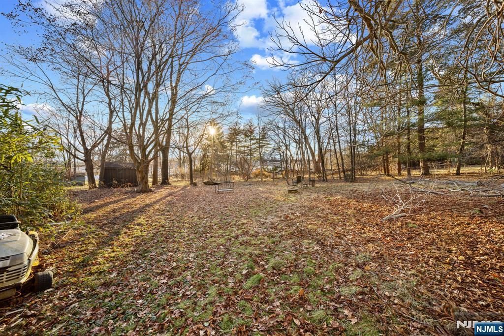 Photo of 81 Vreeland Avenue, Midland Park, NJ 07432 (MLS # 26000571)