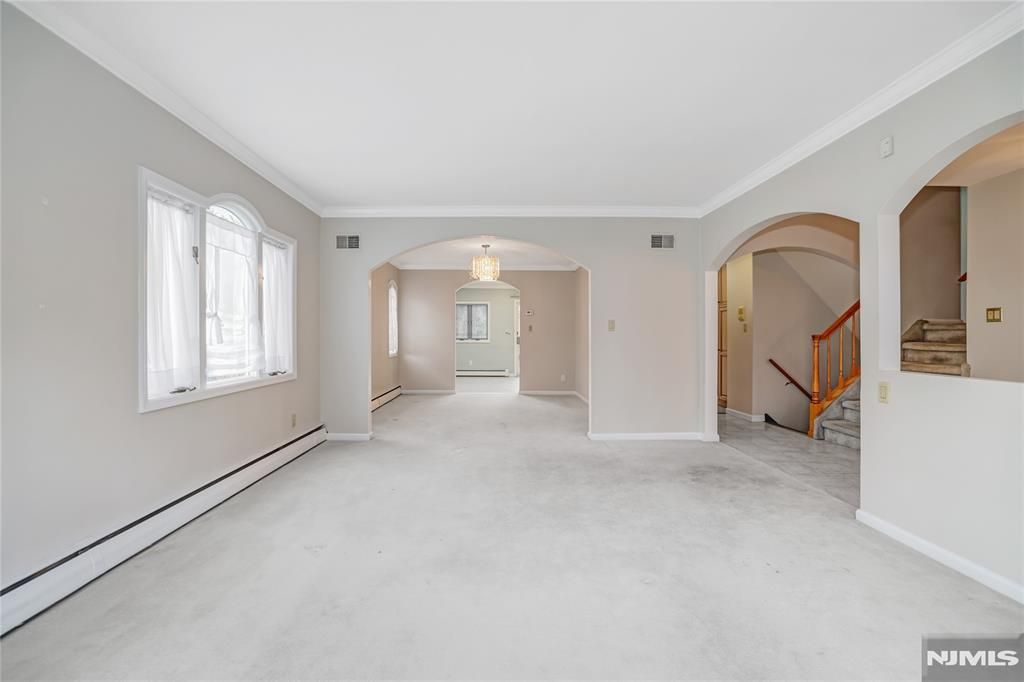 Photo of 31 Collins Avenue, Closter, NJ 07624 (MLS # 26010750)