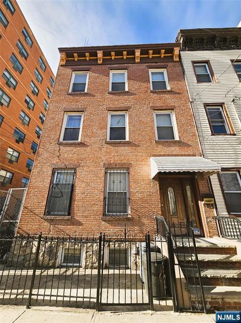 29 Orchard Street Jersey City NJ 07306