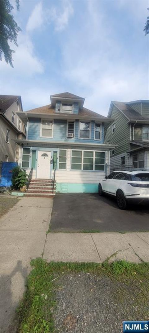 6 Emerson Street East Orange NJ 07018