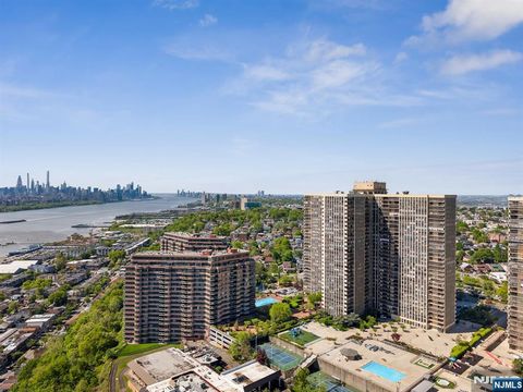 200 Winston 2811 Cliffside Park NJ 07010