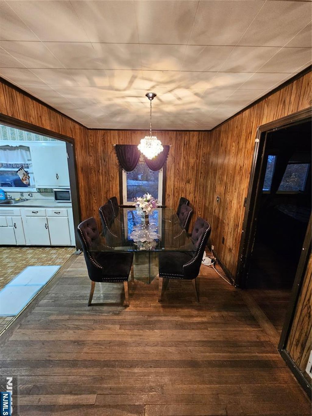 Photo of 1656 Hamburg Turnpike, Wayne, NJ 07470 (MLS # 25041726)