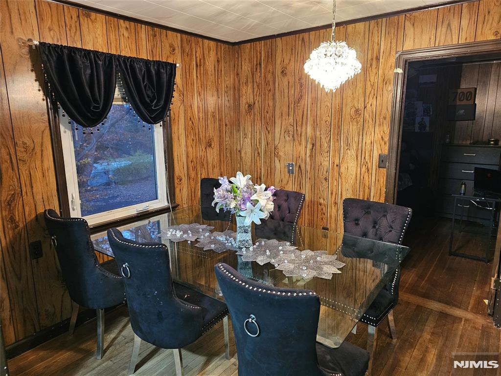 1656 Hamburg Turnpike