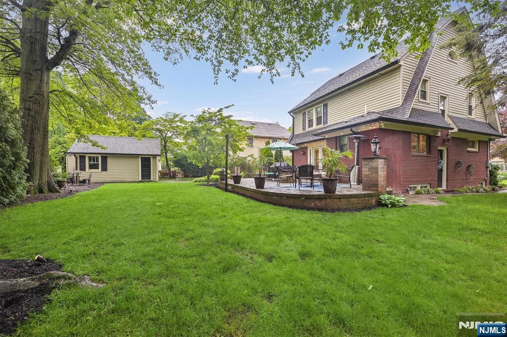 18 Warren Place