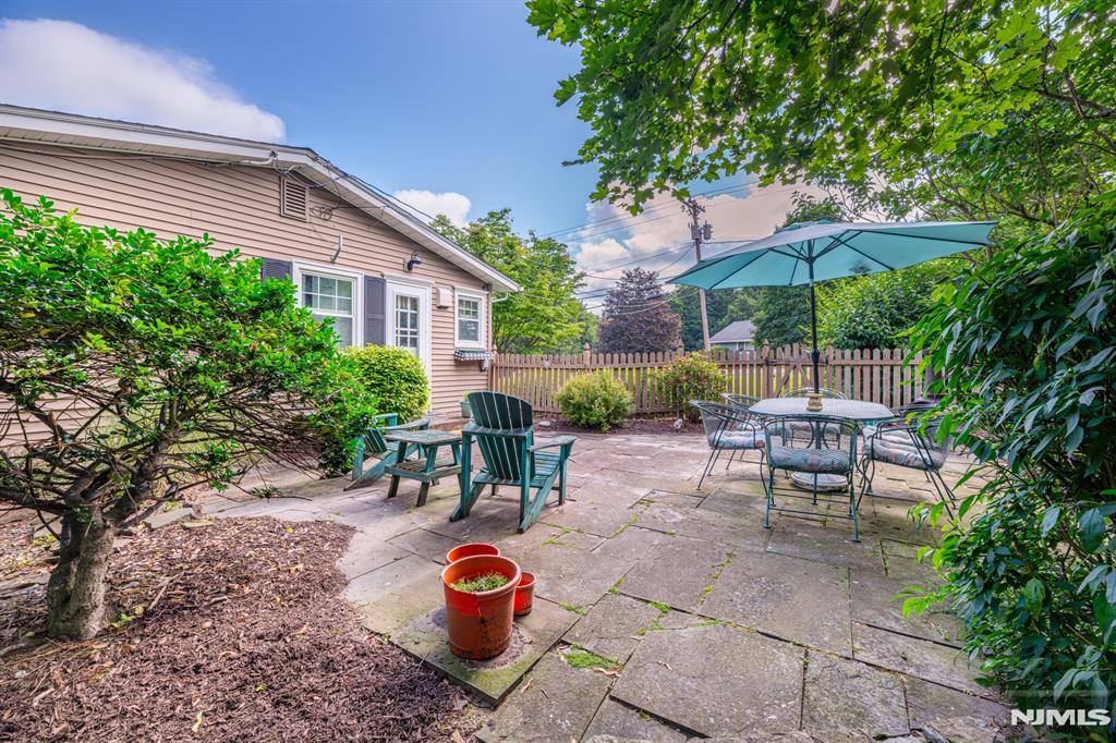 15 Lake Wallkill Road