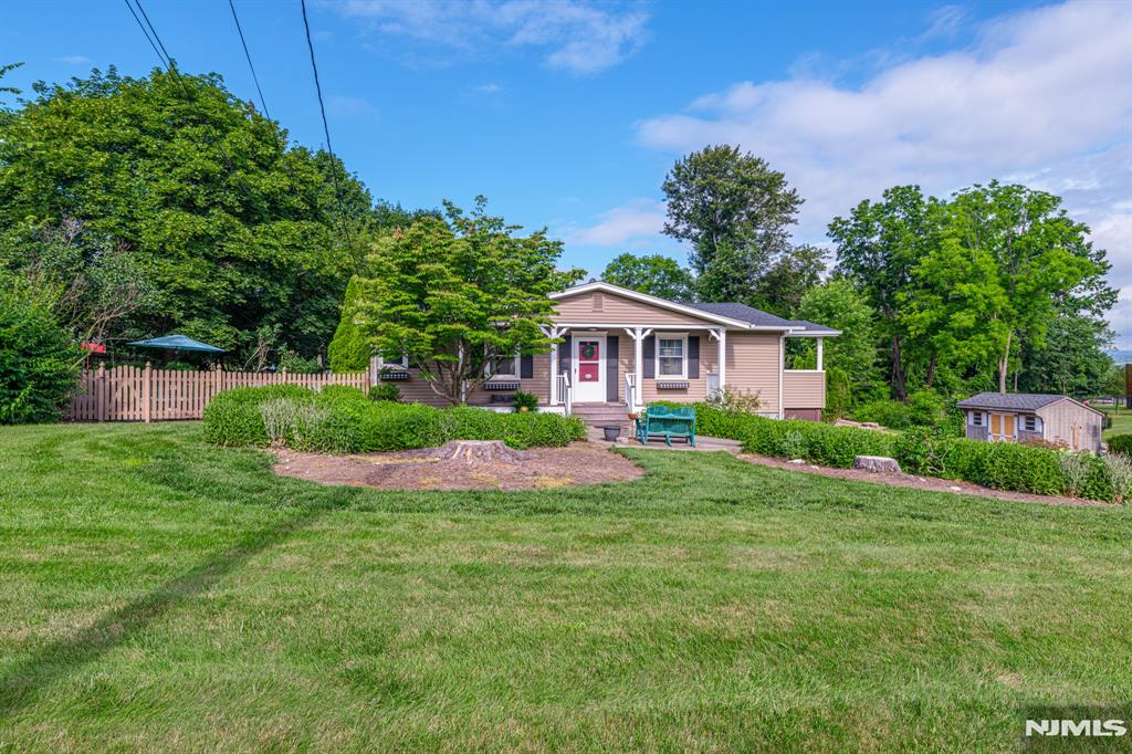 15 Lake Wallkill Road