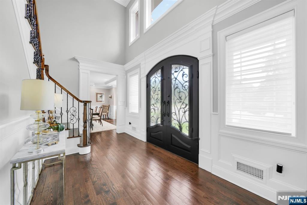 42 Saratoga Drive