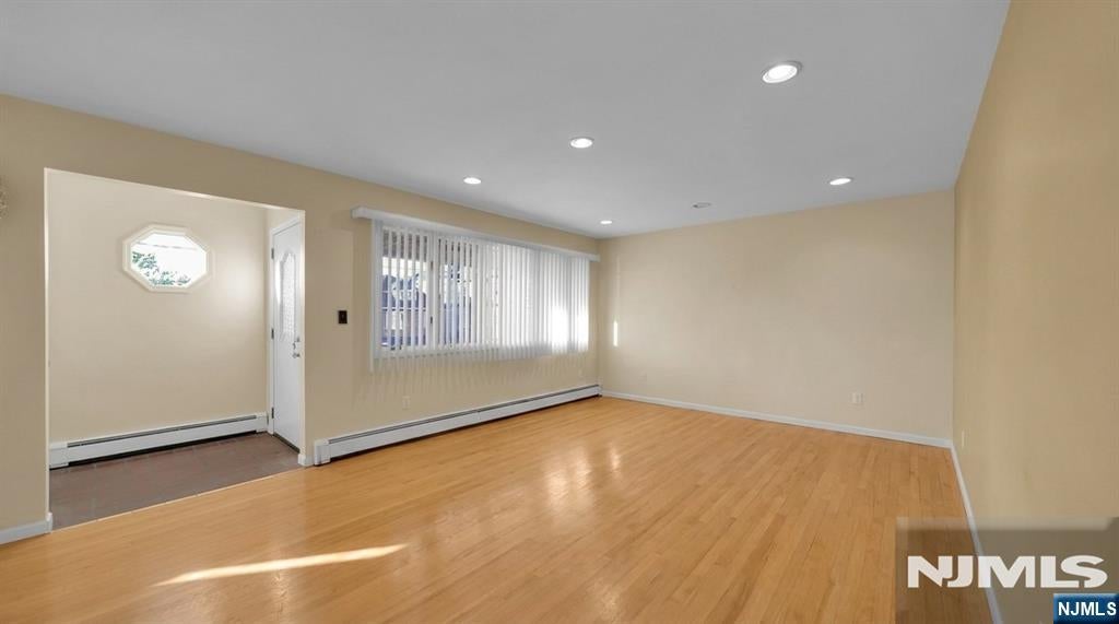 258 9th Street