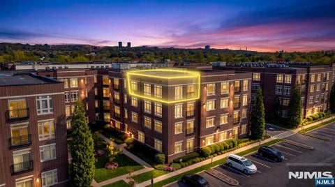 Photo of 4410 Riverview Avenue #410, Englewood, NJ 07631 (MLS # 26038016)