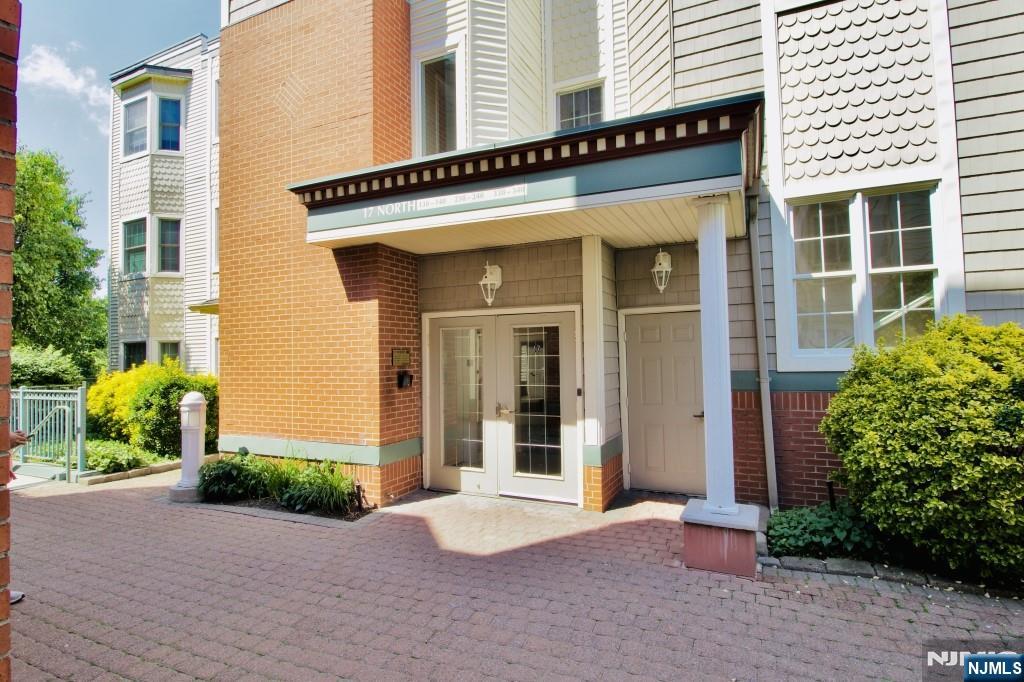 340 The Promenade