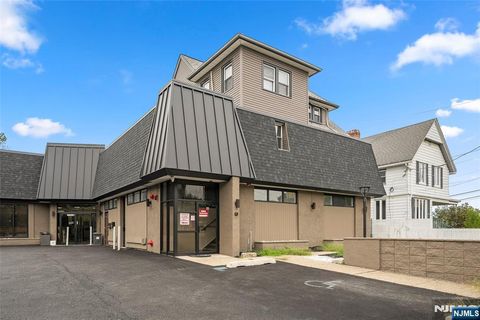 Photo of 35 Pangborn Place #1, Hackensack, NJ 07601 (MLS # 25034303)