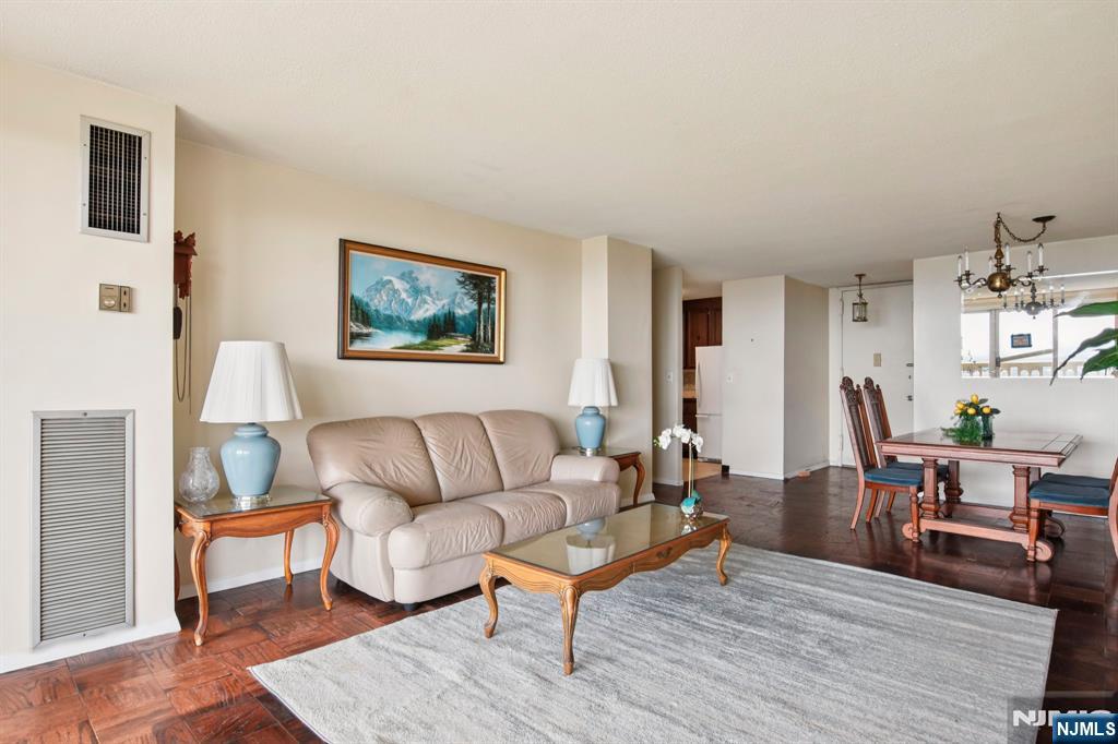 555 North Avenue 25K