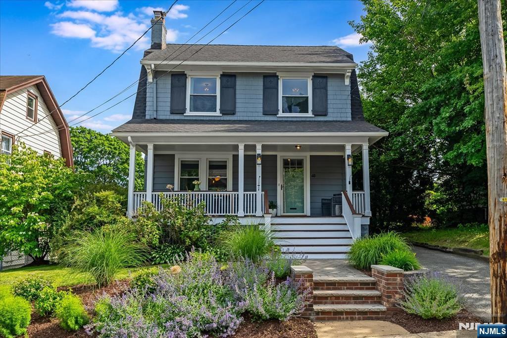 40 Comley Place