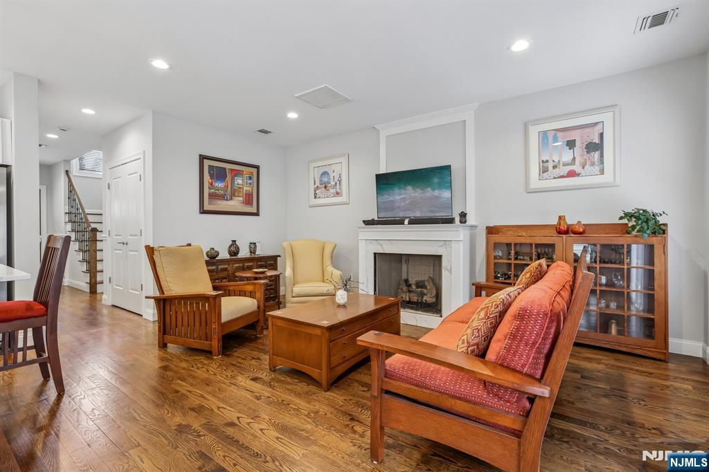 99 Spring Valley Road 103