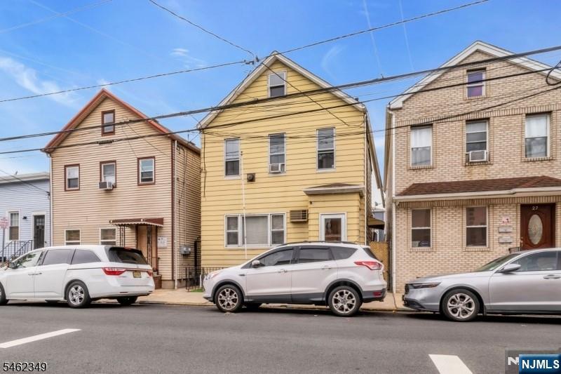 29 Kossuth Street