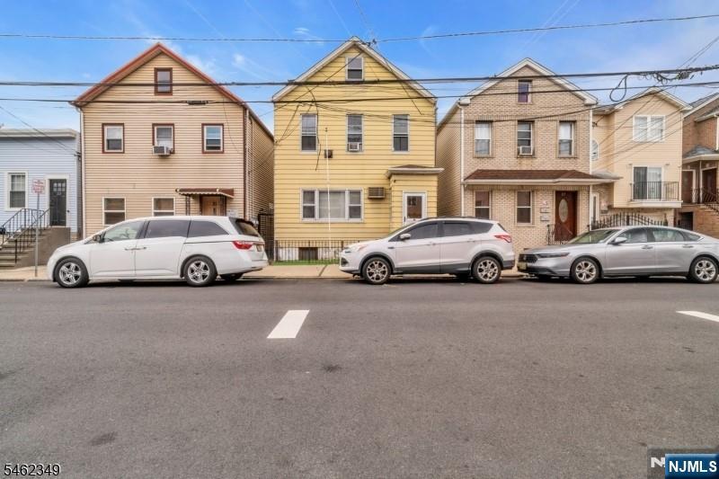 29 Kossuth Street
