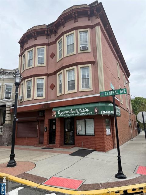 1300 Central 1 Union City NJ 07087