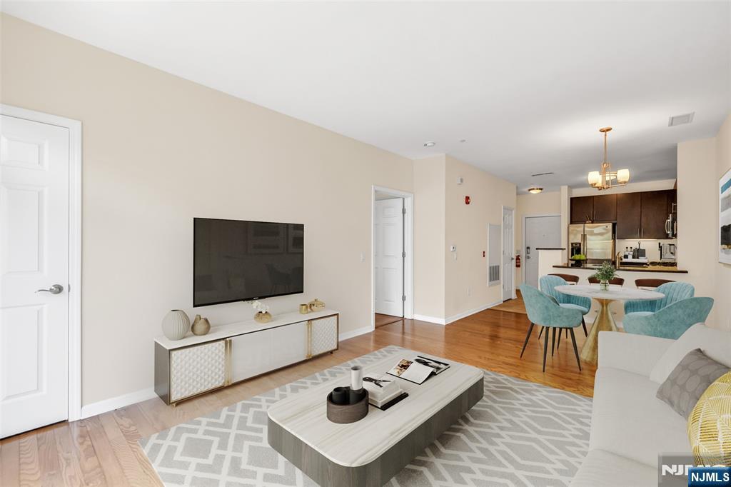 2227 Riverview Avenue 227