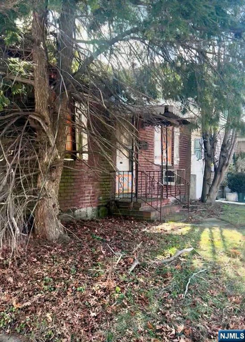 Photo of 248 Rudolph Avenue, Elmwood Park, NJ 07407 (MLS # 26010676)