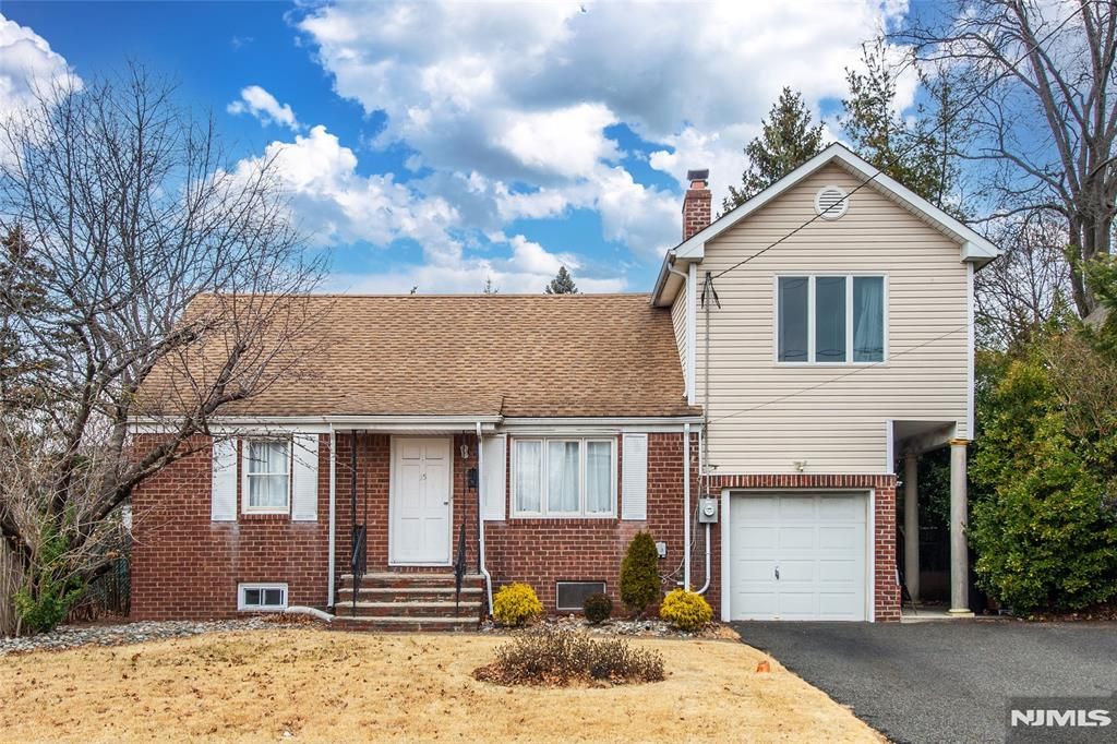 Photo of 35 Taggart Way, Saddle Brook, NJ 07663 (MLS # 25016054)