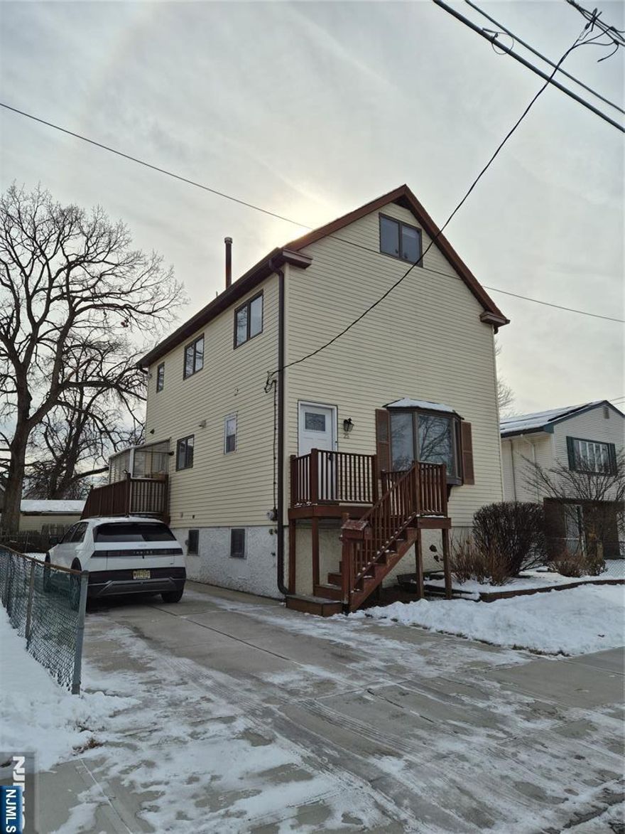 Nestled on a quiet and peaceful dead-end street, this sun-drenched single family home offers both comfort and convenience. Filled with abundant natural light throughout, the home features a newly renovated open-concept kitchen and beautiful hardwood flooring. Enjoy a spacious backyard with a private deck-perfect for relaxing or entertaining. The neighborhood is known for its friendly and welcoming community. Ideally located near H-Mart, Costco and Walmart and nice restaurants with easy access to NYC-bound bus transportation, making it a commuter-friendly choice.