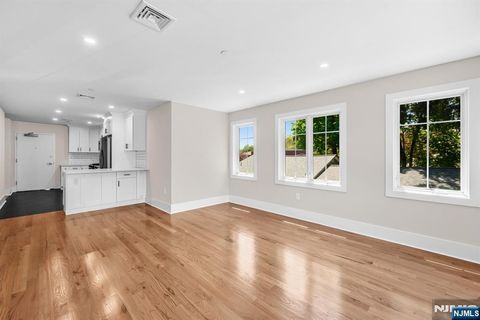 Photo of 162 Closter Dock Rd #C, Closter, NJ 07624 (MLS # 25025635)
