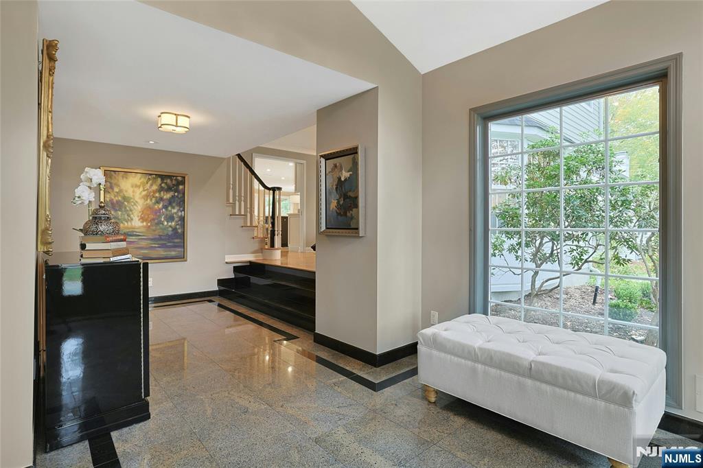 90 Arcadia Road