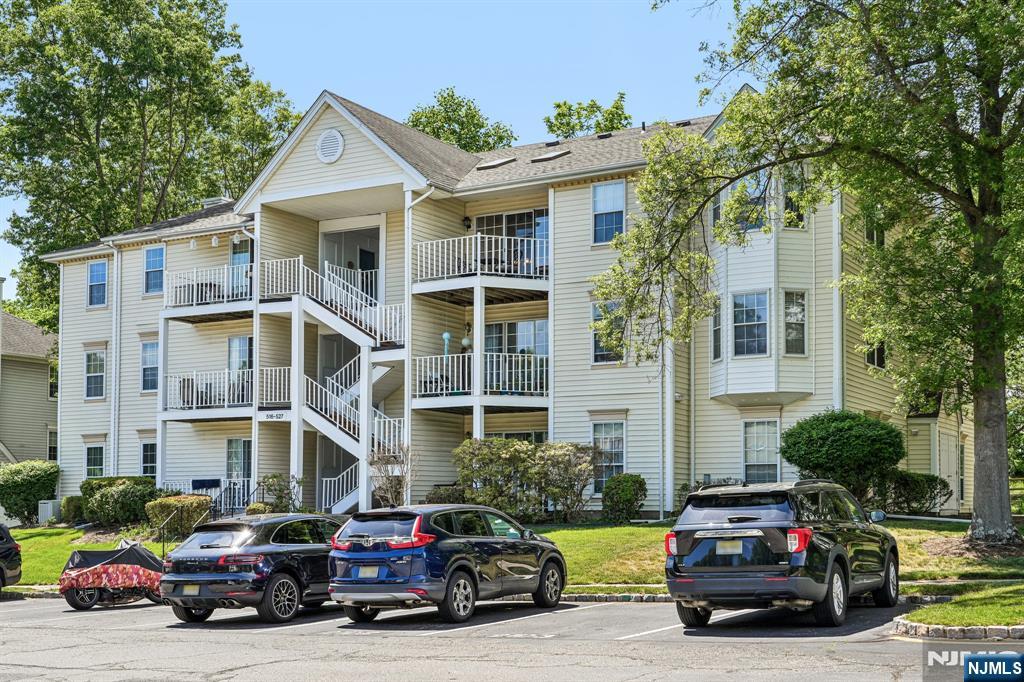 518 Holly Court