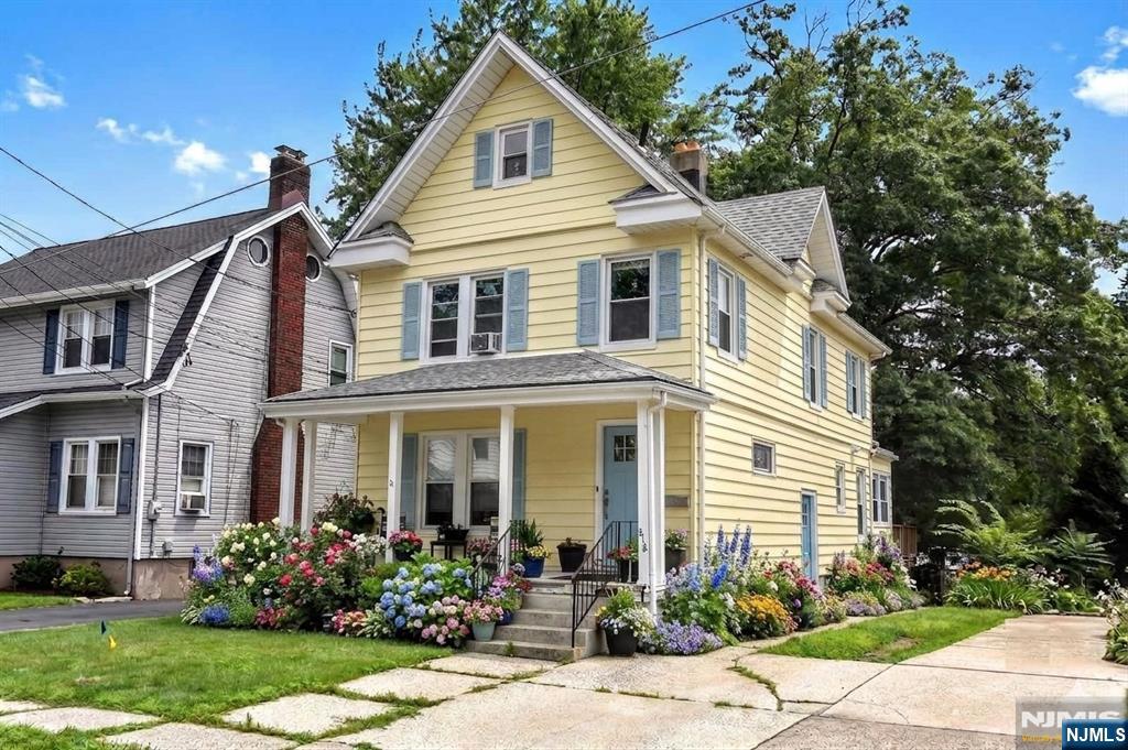616 Elm Street