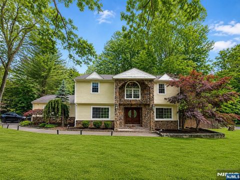 Photo of 76 Millbrook Circle, Norwood, NJ 07648 (MLS # 26023565)