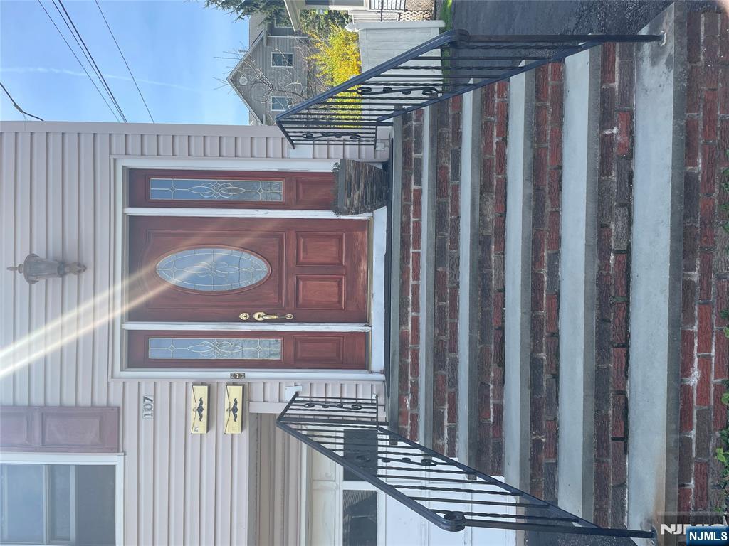 107 Madison Avenue 1