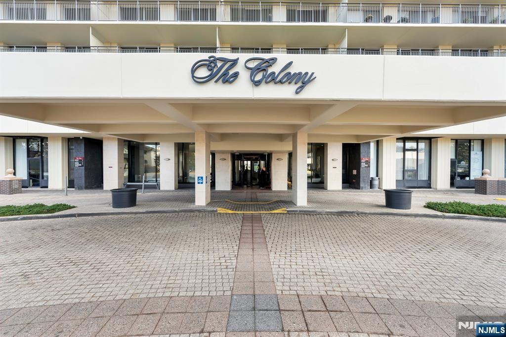 1530 Palisades Avenue 9G