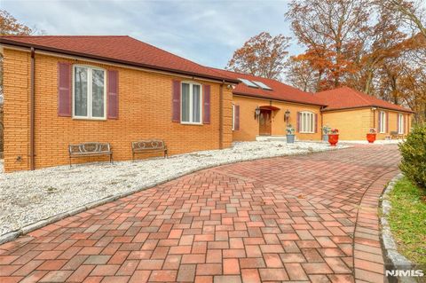 91 Chestnut Ridge Road Saddle River NJ 07458