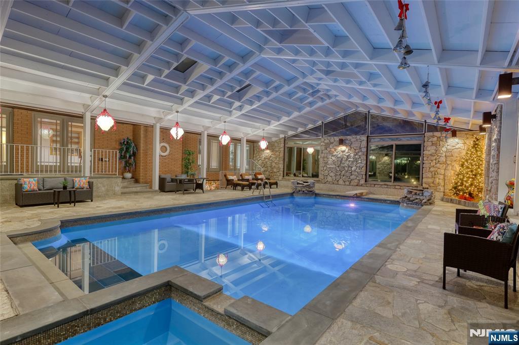 91 Chestnut Ridge Road