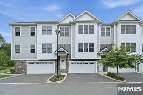 Photo of 110 Mason Court #5A, Haworth, NJ 07641 (MLS # 26035938)