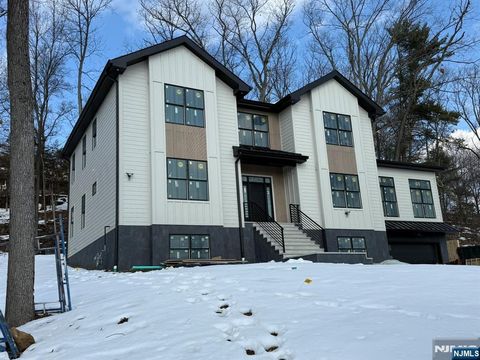 24 Peterson Road Wayne NJ 07470