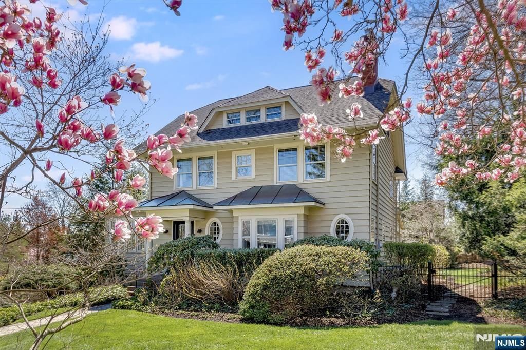 Photo of 108 Durand Road, Maplewood, NJ 07040 (MLS # 26014274)