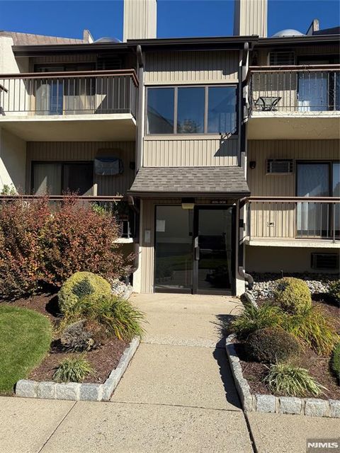 Photo of 302 Hackensack St #306, Wood Ridge, NJ 07075 (MLS # 25039230)