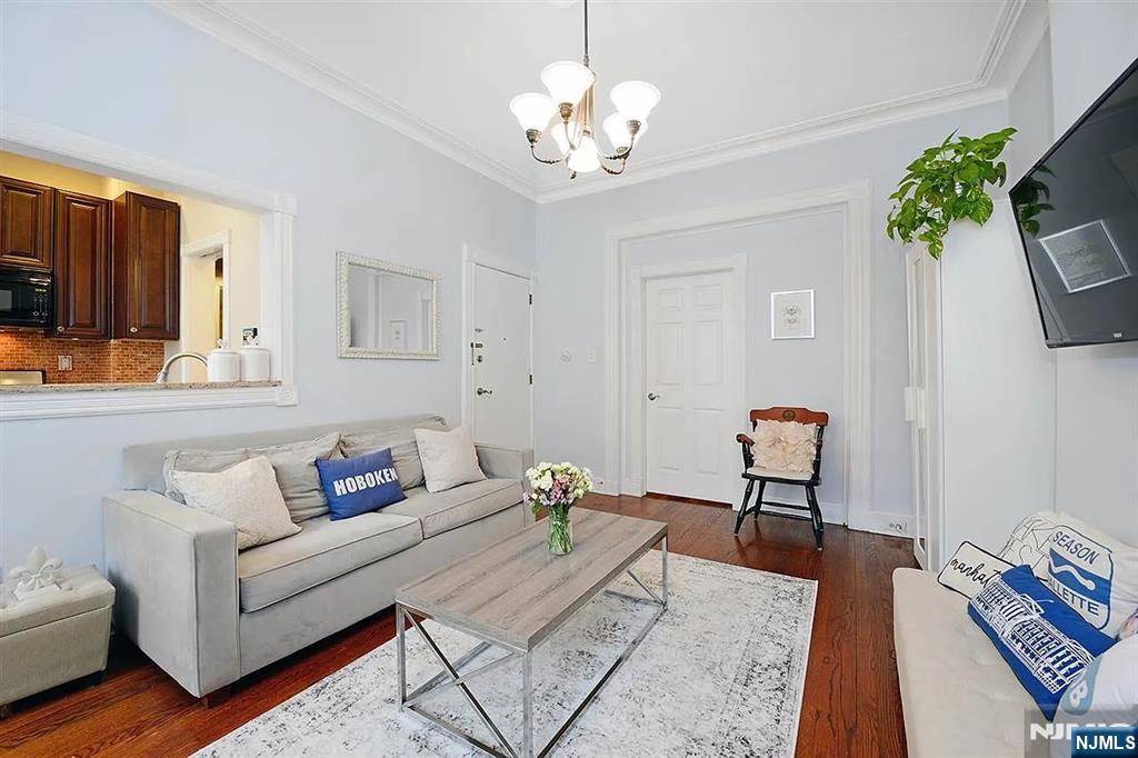 1228 Park Ave 3F, Hoboken, New Jersey - 1 Bedrooms  
1 Bathrooms  
2 Rooms - 