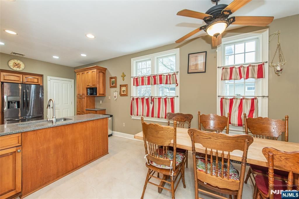 Photo of 66 Park Avenue, Caldwell, NJ 07006 (MLS # 26007035)