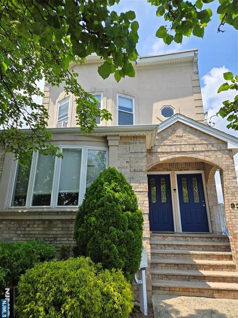 93 Garfield Avenue Lodi NJ 07644