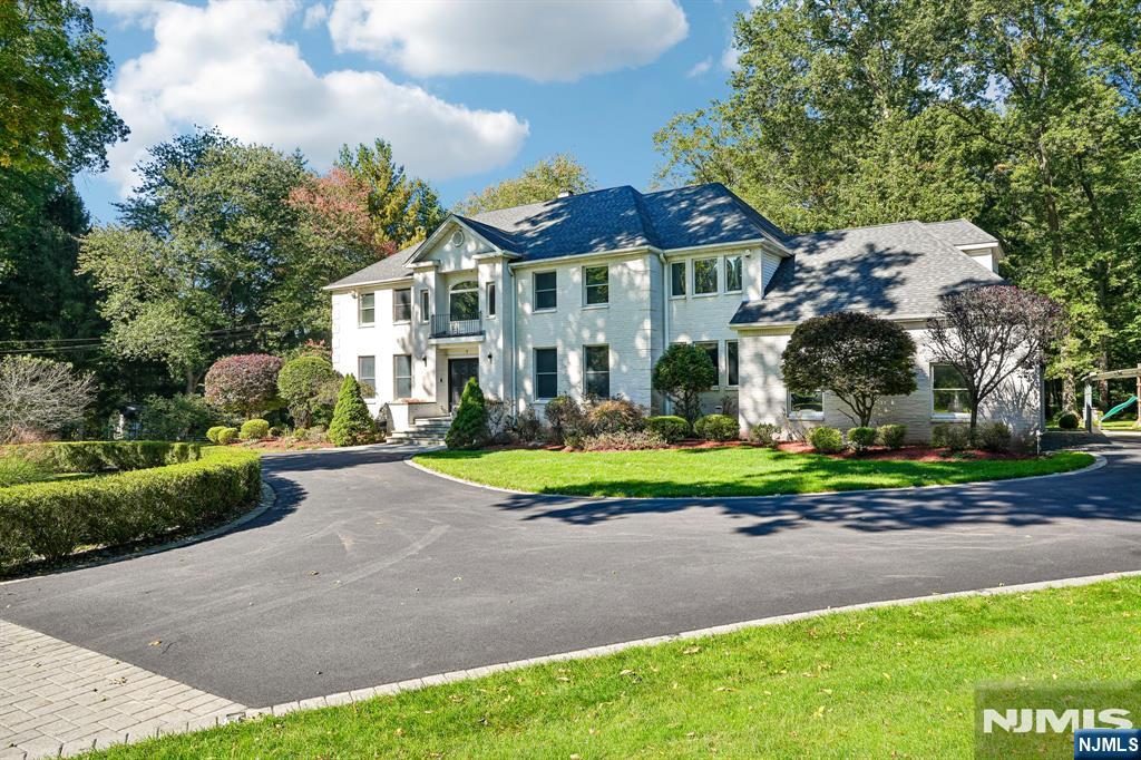 1 Canterbury Road